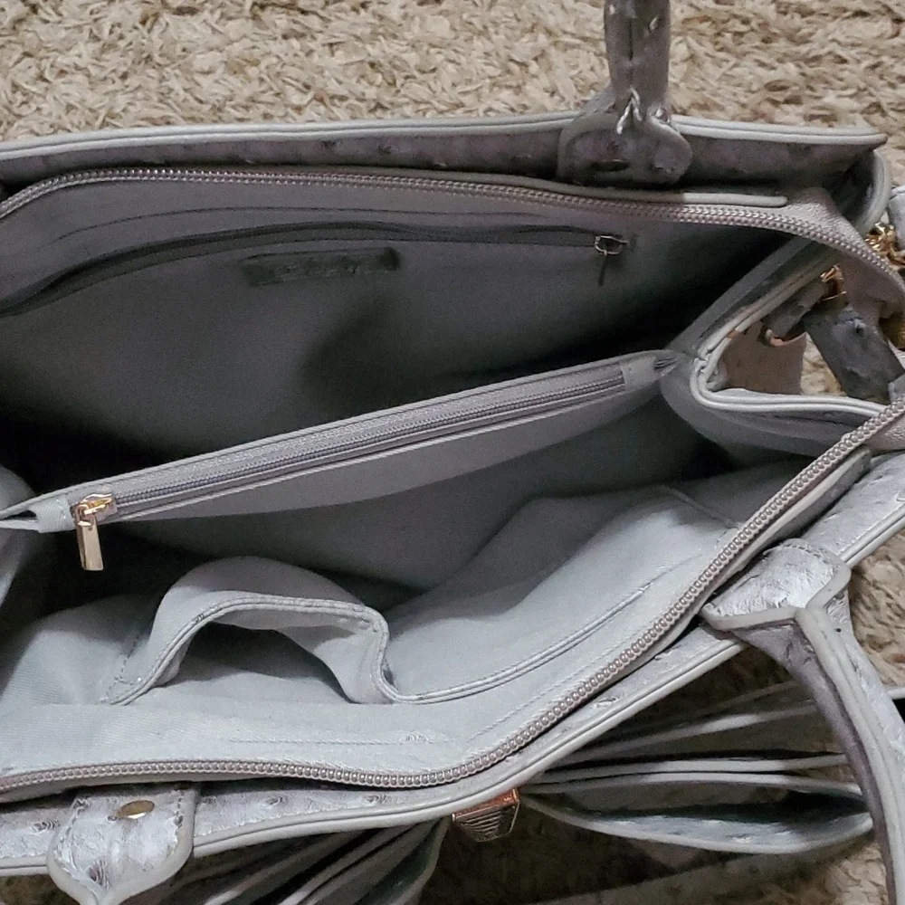 Gray Crossbody Bow Bag Betsey Johnson style - Picture 3 of 4